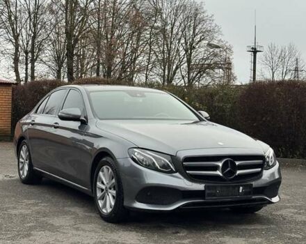 Сірий Мерседес Е-Клас, об'ємом двигуна 1.95 л та пробігом 166 тис. км за 26900 $, фото 3 на Automoto.ua