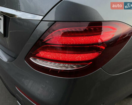 Серый Мерседес Е-Класс, объемом двигателя 3 л и пробегом 122 тыс. км за 37500 $, фото 13 на Automoto.ua