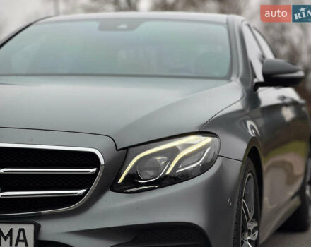 Серый Мерседес Е-Класс, объемом двигателя 1.95 л и пробегом 174 тыс. км за 34800 $, фото 12 на Automoto.ua