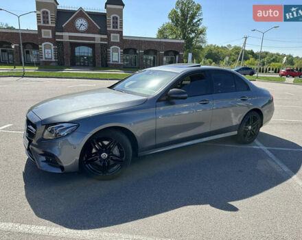 Серый Мерседес Е-Класс, объемом двигателя 1.95 л и пробегом 175 тыс. км за 29900 $, фото 2 на Automoto.ua