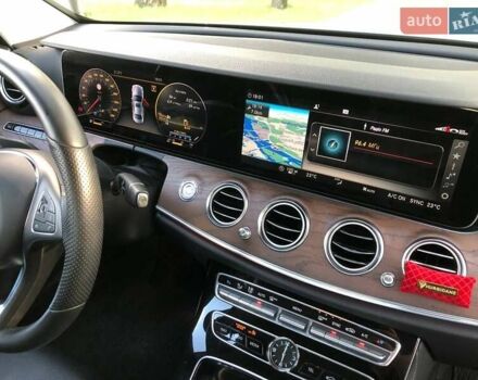 Сірий Мерседес Е-Клас, об'ємом двигуна 1.95 л та пробігом 233 тис. км за 26500 $, фото 25 на Automoto.ua