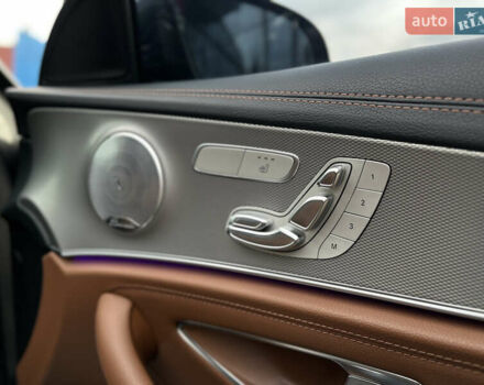 Серый Мерседес Е-Класс, объемом двигателя 3 л и пробегом 122 тыс. км за 37500 $, фото 31 на Automoto.ua