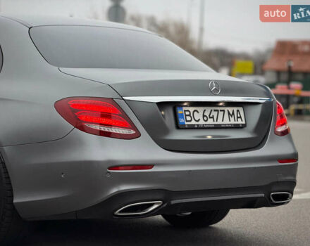 Серый Мерседес Е-Класс, объемом двигателя 1.95 л и пробегом 174 тыс. км за 34800 $, фото 3 на Automoto.ua