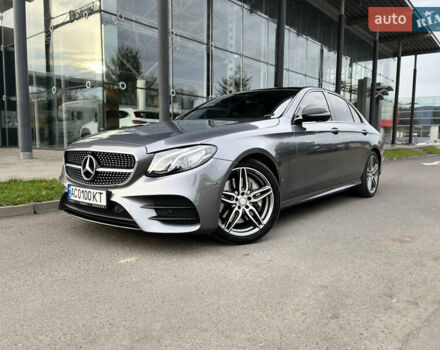 Серый Мерседес Е-Класс, объемом двигателя 3 л и пробегом 122 тыс. км за 37500 $, фото 6 на Automoto.ua