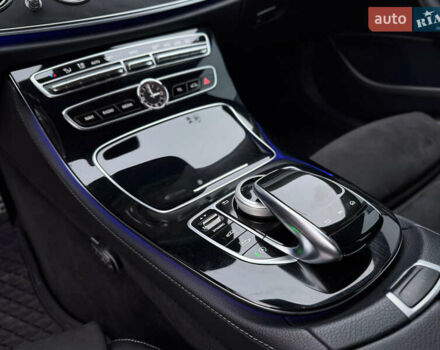 Серый Мерседес Е-Класс, объемом двигателя 1.95 л и пробегом 174 тыс. км за 34800 $, фото 73 на Automoto.ua