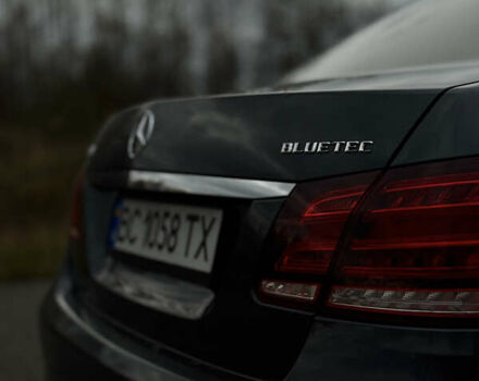 Серый Мерседес Е-Класс, объемом двигателя 2.14 л и пробегом 166 тыс. км за 23000 $, фото 6 на Automoto.ua