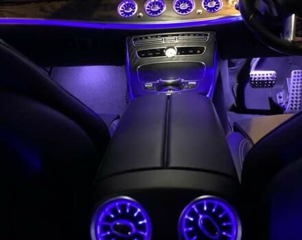 Серый Мерседес Е-Класс, объемом двигателя 1.95 л и пробегом 140 тыс. км за 18536 $, фото 12 на Automoto.ua