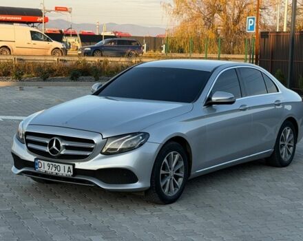 Сірий Мерседес Е-Клас, об'ємом двигуна 2 л та пробігом 415 тис. км за 18900 $, фото 2 на Automoto.ua