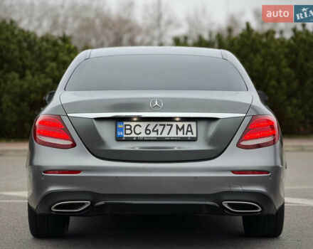 Серый Мерседес Е-Класс, объемом двигателя 1.95 л и пробегом 174 тыс. км за 34800 $, фото 2 на Automoto.ua