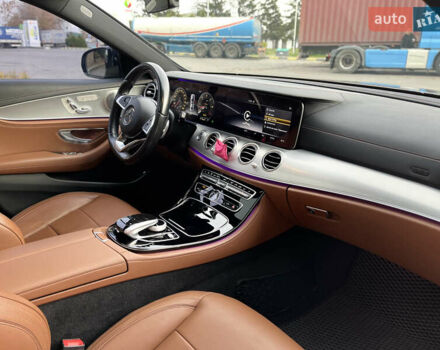 Серый Мерседес Е-Класс, объемом двигателя 3 л и пробегом 122 тыс. км за 37500 $, фото 29 на Automoto.ua