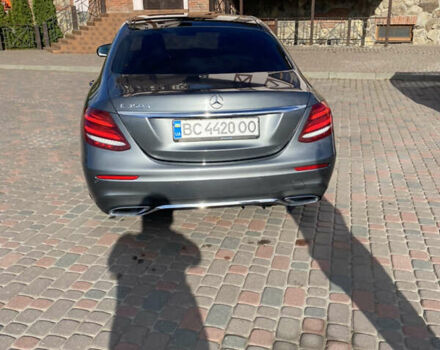 Серый Мерседес Е-Класс, объемом двигателя 2.9 л и пробегом 200 тыс. км за 38000 $, фото 4 на Automoto.ua