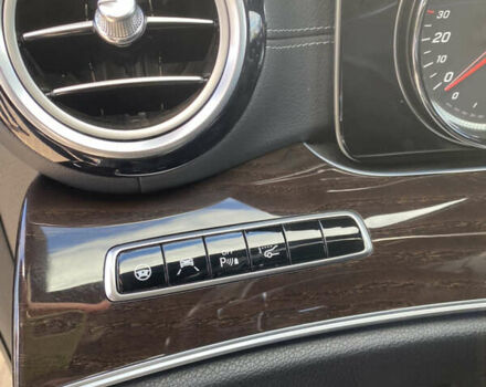 Серый Мерседес Е-Класс, объемом двигателя 2.9 л и пробегом 200 тыс. км за 38000 $, фото 21 на Automoto.ua