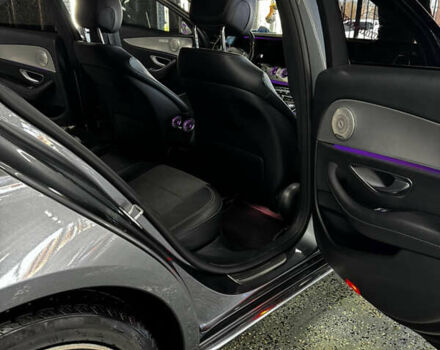 Сірий Мерседес Е-Клас, об'ємом двигуна 1.95 л та пробігом 165 тис. км за 28500 $, фото 27 на Automoto.ua