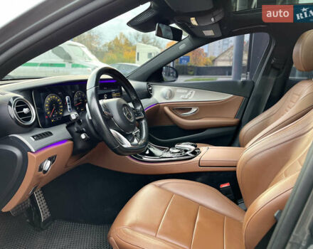 Серый Мерседес Е-Класс, объемом двигателя 3 л и пробегом 122 тыс. км за 37500 $, фото 19 на Automoto.ua