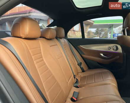 Серый Мерседес Е-Класс, объемом двигателя 3 л и пробегом 122 тыс. км за 37500 $, фото 45 на Automoto.ua