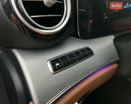 Серый Мерседес Е-Класс, объемом двигателя 3 л и пробегом 122 тыс. км за 37500 $, фото 27 на Automoto.ua