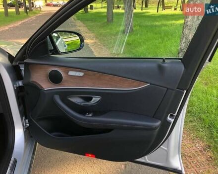 Сірий Мерседес Е-Клас, об'ємом двигуна 1.95 л та пробігом 233 тис. км за 26500 $, фото 19 на Automoto.ua