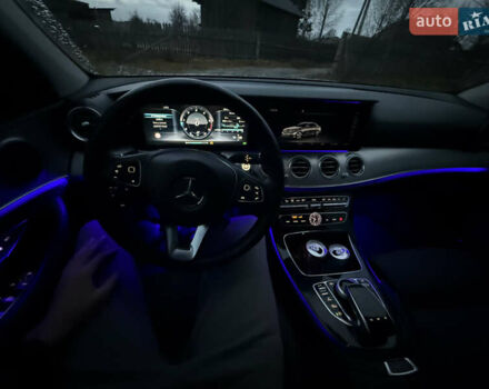 Сірий Мерседес Е-Клас, об'ємом двигуна 1.95 л та пробігом 130 тис. км за 27999 $, фото 11 на Automoto.ua