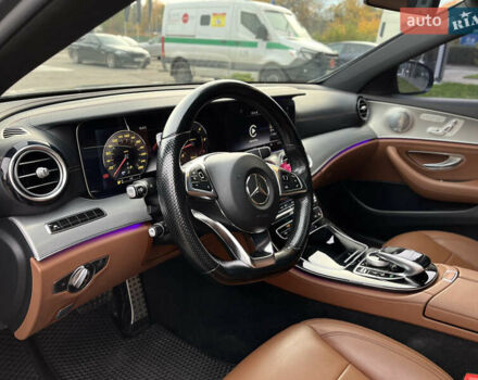 Серый Мерседес Е-Класс, объемом двигателя 3 л и пробегом 122 тыс. км за 37500 $, фото 17 на Automoto.ua