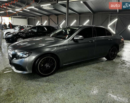 Сірий Мерседес Е-Клас, об'ємом двигуна 1.95 л та пробігом 165 тис. км за 28500 $, фото 10 на Automoto.ua