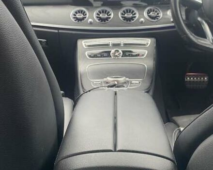 Серый Мерседес Е-Класс, объемом двигателя 1.95 л и пробегом 140 тыс. км за 18536 $, фото 8 на Automoto.ua