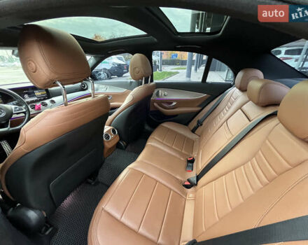 Серый Мерседес Е-Класс, объемом двигателя 3 л и пробегом 122 тыс. км за 37500 $, фото 28 на Automoto.ua