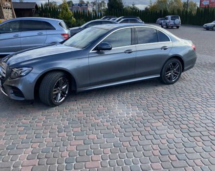 Серый Мерседес Е-Класс, объемом двигателя 2.9 л и пробегом 200 тыс. км за 38000 $, фото 2 на Automoto.ua