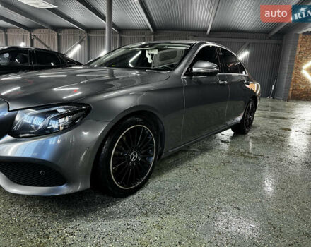 Сірий Мерседес Е-Клас, об'ємом двигуна 1.95 л та пробігом 165 тис. км за 28500 $, фото 8 на Automoto.ua