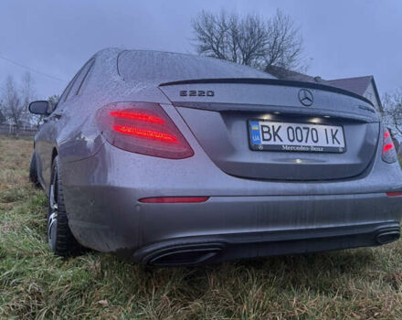 Сірий Мерседес Е-Клас, об'ємом двигуна 1.95 л та пробігом 130 тис. км за 27999 $, фото 9 на Automoto.ua