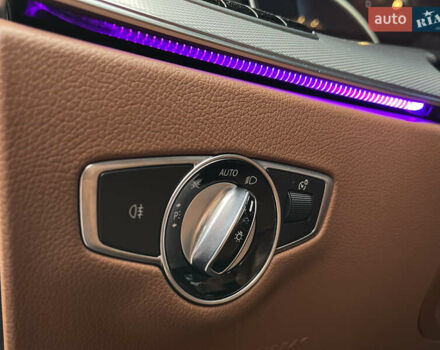 Серый Мерседес Е-Класс, объемом двигателя 3 л и пробегом 122 тыс. км за 37500 $, фото 25 на Automoto.ua