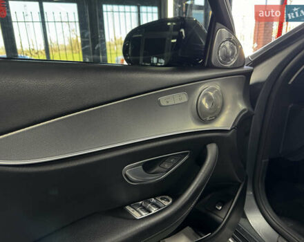 Сірий Мерседес Е-Клас, об'ємом двигуна 1.95 л та пробігом 165 тис. км за 28500 $, фото 16 на Automoto.ua