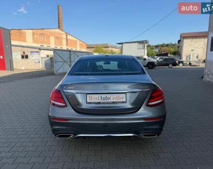 Сірий Мерседес Е-Клас, об'ємом двигуна 1.99 л та пробігом 280 тис. км за 14900 $, фото 5 на Automoto.ua