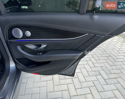 Сірий Мерседес Е-Клас, об'ємом двигуна 3 л та пробігом 290 тис. км за 38000 $, фото 41 на Automoto.ua