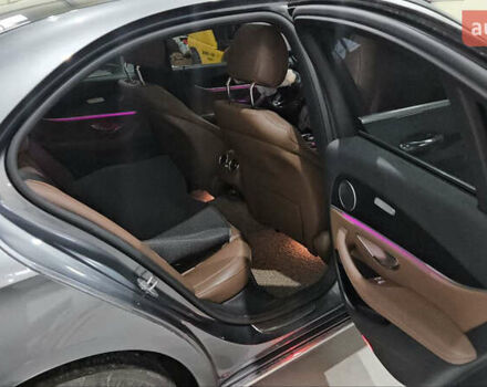 Серый Мерседес Е-Класс, объемом двигателя 2 л и пробегом 149 тыс. км за 20300 $, фото 17 на Automoto.ua