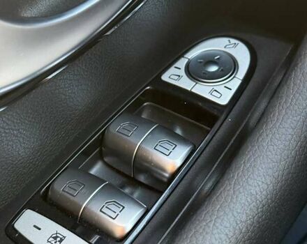 Сірий Мерседес Е-Клас, об'ємом двигуна 1.95 л та пробігом 242 тис. км за 25900 $, фото 64 на Automoto.ua