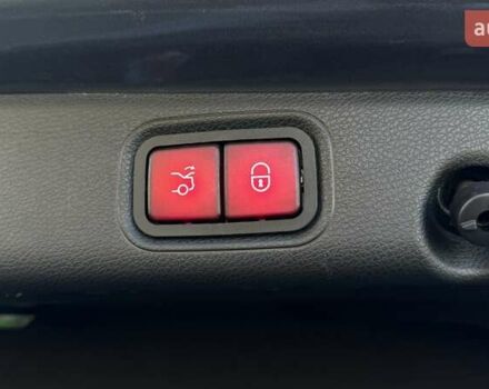 Сірий Мерседес Е-Клас, об'ємом двигуна 1.99 л та пробігом 181 тис. км за 28499 $, фото 38 на Automoto.ua