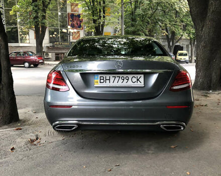 Серый Мерседес Е-Класс, объемом двигателя 1.95 л и пробегом 94 тыс. км за 33326 $, фото 2 на Automoto.ua