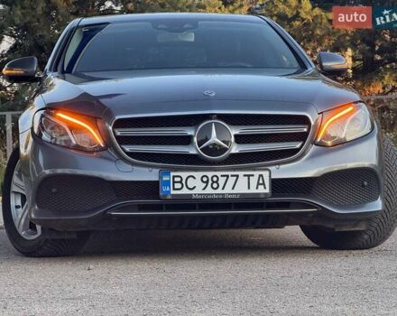 Сірий Мерседес Е-Клас, об'ємом двигуна 1.95 л та пробігом 242 тис. км за 25900 $, фото 4 на Automoto.ua