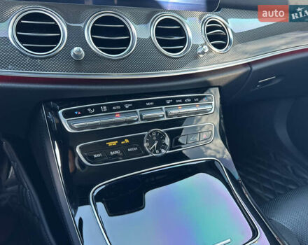 Сірий Мерседес Е-Клас, об'ємом двигуна 3 л та пробігом 127 тис. км за 37800 $, фото 26 на Automoto.ua