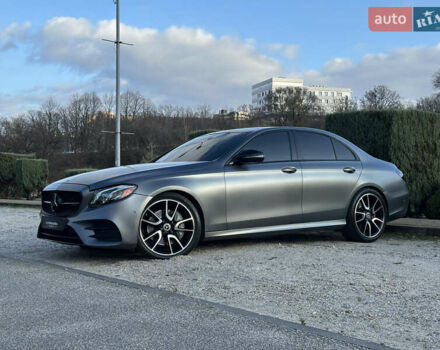 Сірий Мерседес Е-Клас, об'ємом двигуна 3 л та пробігом 127 тис. км за 37800 $, фото 1 на Automoto.ua
