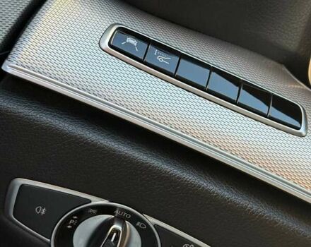 Сірий Мерседес Е-Клас, об'ємом двигуна 1.95 л та пробігом 242 тис. км за 25900 $, фото 66 на Automoto.ua