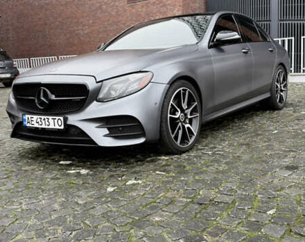 Серый Мерседес Е-Класс, объемом двигателя 3 л и пробегом 127 тыс. км за 38000 $, фото 3 на Automoto.ua