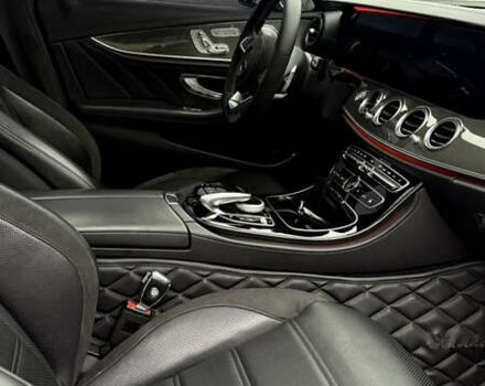 Серый Мерседес Е-Класс, объемом двигателя 3 л и пробегом 127 тыс. км за 38000 $, фото 5 на Automoto.ua