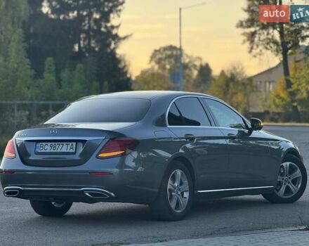 Сірий Мерседес Е-Клас, об'ємом двигуна 1.95 л та пробігом 242 тис. км за 25900 $, фото 24 на Automoto.ua