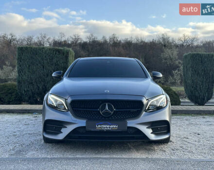 Сірий Мерседес Е-Клас, об'ємом двигуна 3 л та пробігом 127 тис. км за 37800 $, фото 3 на Automoto.ua