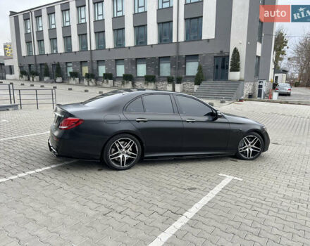 Серый Мерседес Е-Класс, объемом двигателя 3 л и пробегом 116 тыс. км за 53990 $, фото 7 на Automoto.ua