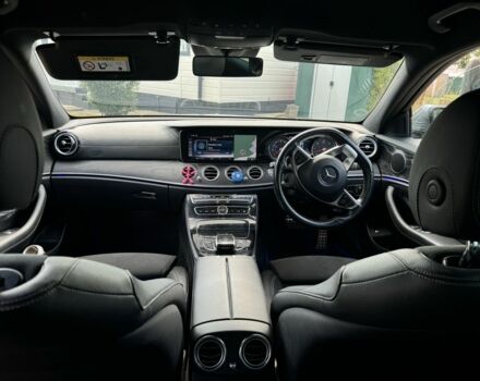 Сірий Мерседес Е-Клас, об'ємом двигуна 3 л та пробігом 228 тис. км за 20000 $, фото 6 на Automoto.ua