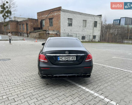 Серый Мерседес Е-Класс, объемом двигателя 3 л и пробегом 116 тыс. км за 53990 $, фото 3 на Automoto.ua