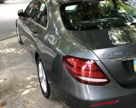 Серый Мерседес Е-Класс, объемом двигателя 1.95 л и пробегом 94 тыс. км за 33326 $, фото 3 на Automoto.ua