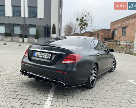 Серый Мерседес Е-Класс, объемом двигателя 3 л и пробегом 116 тыс. км за 53990 $, фото 4 на Automoto.ua